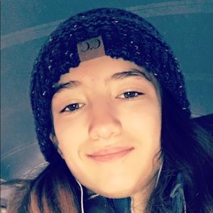 Meet your Posher, Mikaela